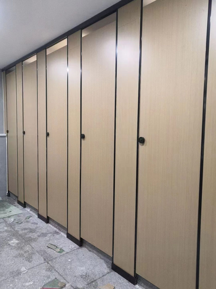 南城衛(wèi)生間隔斷公司